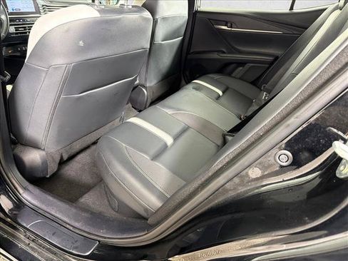 Used 2025 Toyota Camry SE FWD image 20
