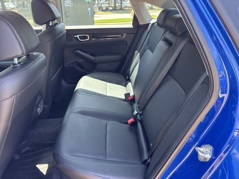 Used 2022 Honda Civic Touring image 16