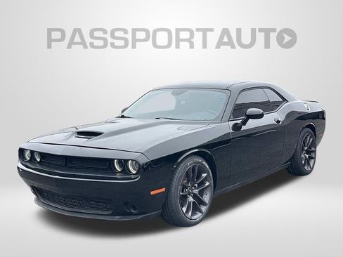 Used 2023 Dodge Challenger GT RWD image 1