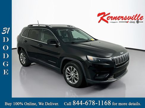 Used 2019 Jeep Cherokee Latitude Plus FWD image 1