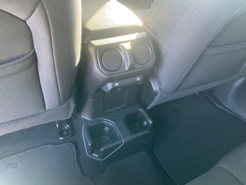 Used 2020 Jeep Wrangler Unlimited Sport S image 30