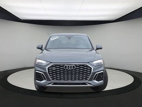 Certified 2022 Audi Q5 2.0T Premium w/ Convenience Package image 2