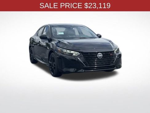New 2025 Nissan Sentra SR image 3