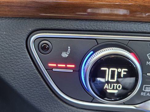 Used 2023 Audi Q5 2.0T Premium w/ Convenience Package image 24