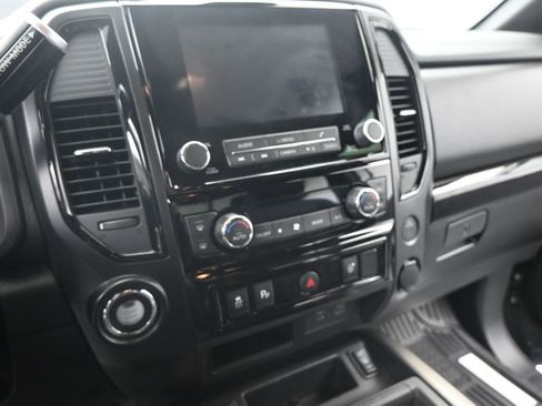 Used 2024 Nissan Titan SV w/ SV Bronze Edition Package RWD image 14