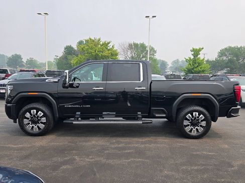 Certified 2025 GMC Sierra 2500 Denali w/ Denali Reserve Package AWD/4WD image 11