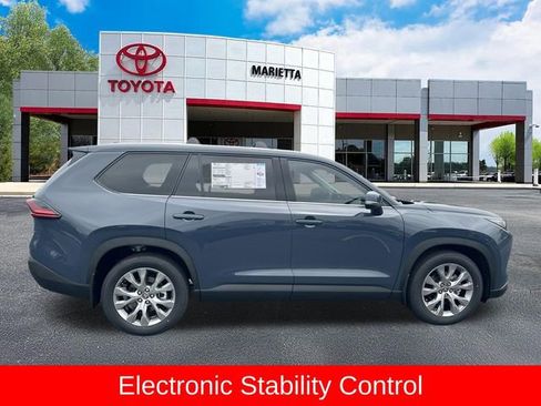 New 2026 Toyota Grand Highlander AWD image 25