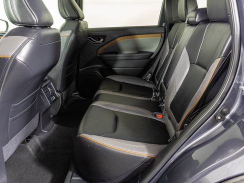 Used 2025 Subaru Forester Sport image 39