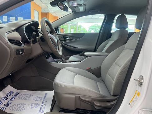 Used 2018 Chevrolet Malibu LS FWD image 17