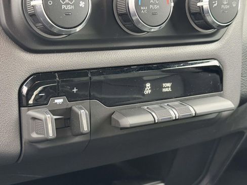 Used 2024 RAM 2500 Big Horn w/ Bed Utility Group image 19