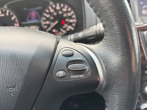 Used 2015 Nissan Pathfinder SL w/ SL Tech Package image 14