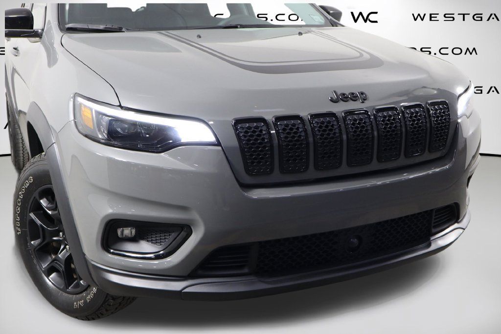 Used 2022 Jeep Cherokee Latitude w/ Trailer Tow Group AWD/4WD image 46