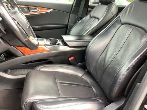 Used 2020 Lincoln Nautilus Reserve w/ Equipment Group 201A image 17