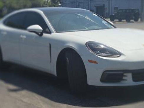 Used 2017 Porsche Panamera 4 AWD/4WD image 9