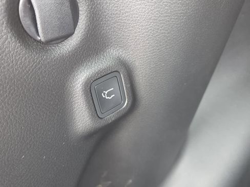 New 2026 Jeep Compass Limited image 12