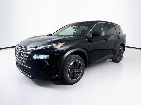 Used 2024 Nissan Rogue SV FWD image 4
