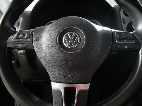 Used 2014 Volkswagen Tiguan SEL image 25
