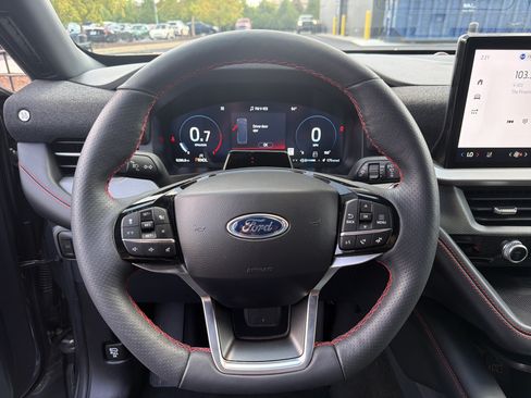 Used 2025 Ford Explorer ST-Line RWD image 34