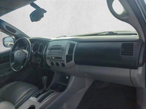 Used 2011 Toyota Tacoma 4x4 Double Cab w/ SR5 Pkg #2 image 21
