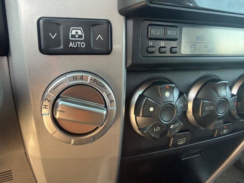 Used 2007 Toyota 4Runner SR5 AWD/4WD image 21