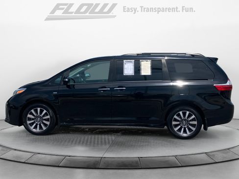 Used 2020 Toyota Sienna Limited Premium AWD/4WD image 5