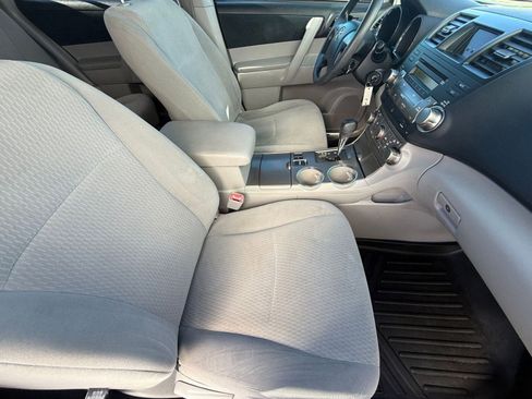 Used 2010 Toyota Highlander 2WD image 33