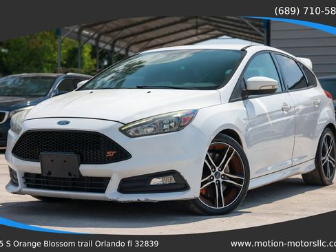 Used 2016 Ford Focus ST FWD image 1