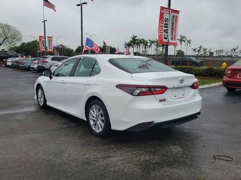 Used 2024 Toyota Camry LE w/ Convenience Package FWD image 8
