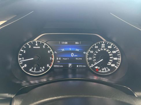 Used 2015 Nissan Murano SV w/ Cargo Package AWD/4WD image 21