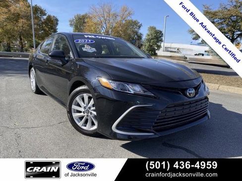 Used 2023 Toyota Camry LE image 1