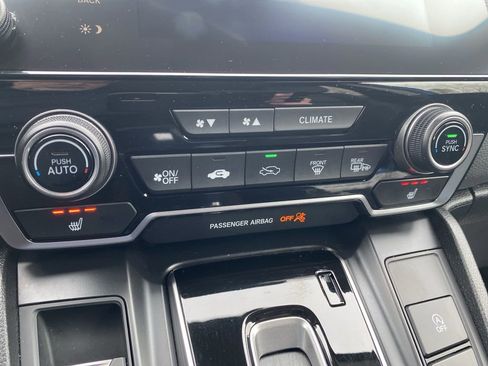 Used 2022 Honda CR-V Touring image 32