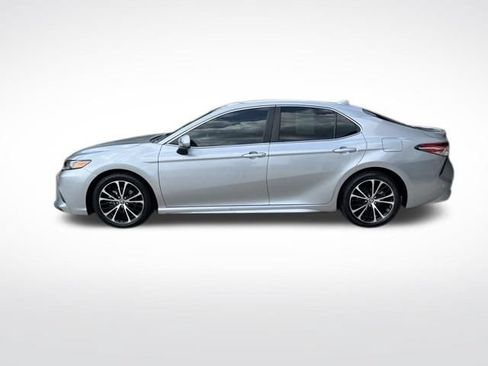 Used 2020 Toyota Camry SE FWD image 6