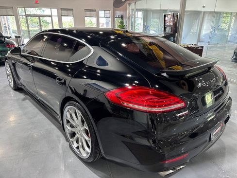 Used 2014 Porsche Panamera 4S Executive image 29