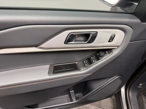 New 2026 Ford Explorer Active AWD/4WD image 15