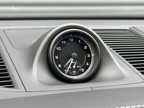 Used 2026 Porsche Macan Turbo image 32