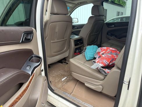 Used 2015 Chevrolet Suburban LTZ image 22