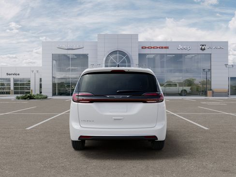 New 2027 Chrysler Pacifica Select FWD image 33