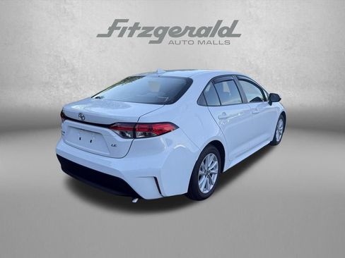 Used 2026 Toyota Corolla LE w/ LE Premium Package FWD image 7