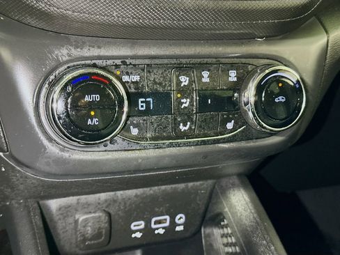Certified 2023 Chevrolet TrailBlazer LT w/ Convenience Package FWD image 13