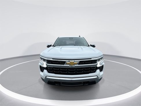 Used 2023 Chevrolet Silverado 1500 LT image 3
