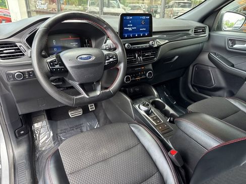 Used 2024 Ford Escape ST-Line FWD image 17