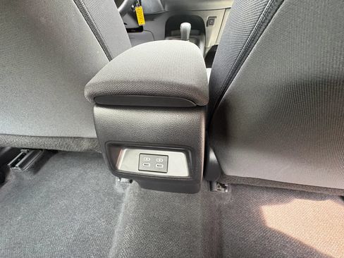 Used 2025 Toyota Corolla LE FWD image 18