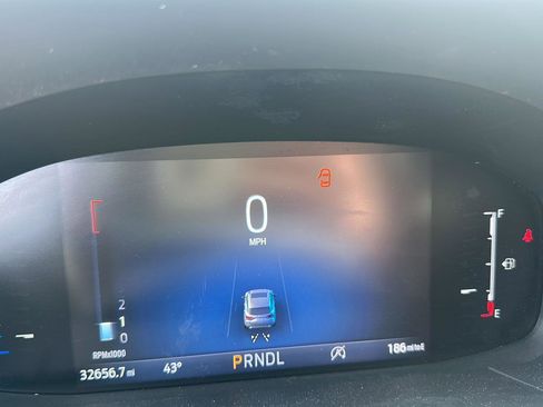 Used 2025 Ford Escape ST-Line image 10