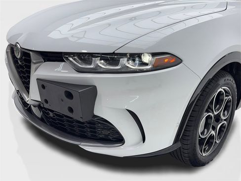 Used 2024 Alfa Romeo Tonale Ti w/ Active Assist Package image 5