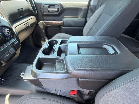 Certified 2020 Chevrolet Silverado 1500 LT w/ Fleet Comfort Package AWD/4WD image 21