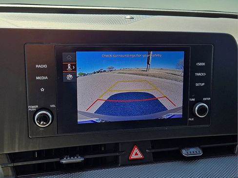Used 2024 Kia Sportage LX image 26