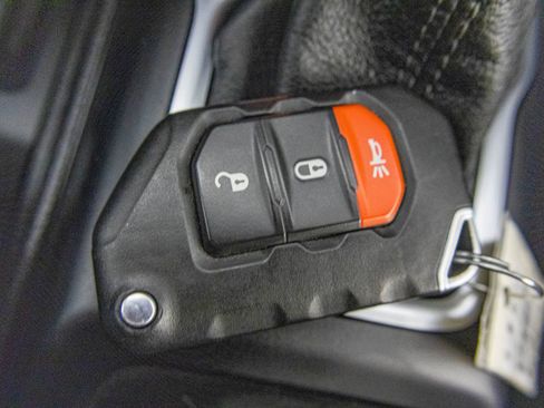 Used 2022 Jeep Wrangler Unlimited Sport image 29