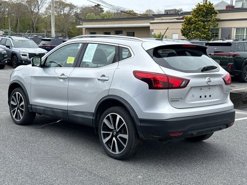 Used 2017 Nissan Rogue Sport SL AWD/4WD image 3