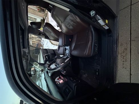 Used 2015 Toyota 4Runner Limited image 14