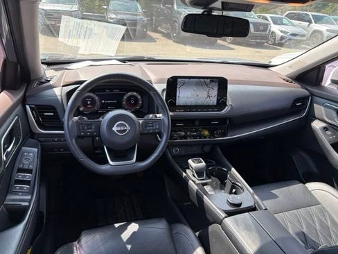 Certified 2023 Nissan Rogue Platinum w/ Platinum Premium Package AWD/4WD image 9